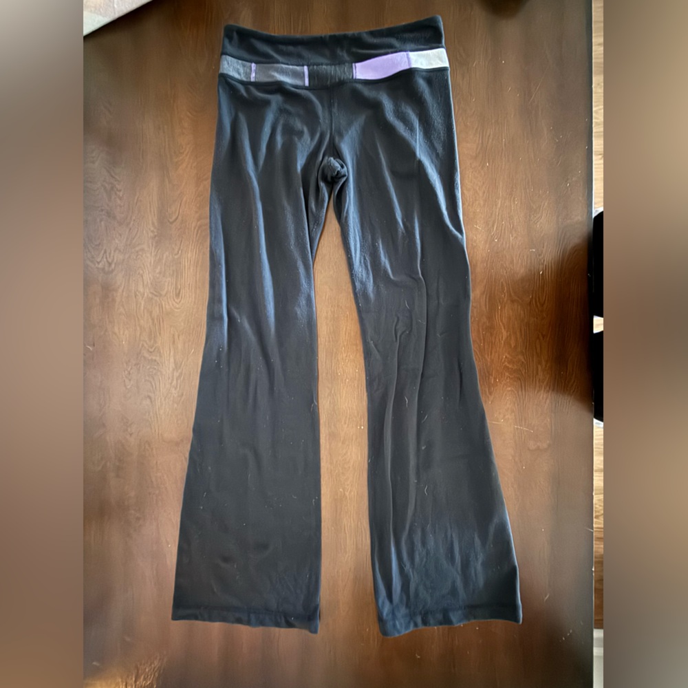 Lululemon Groove pant original luon material